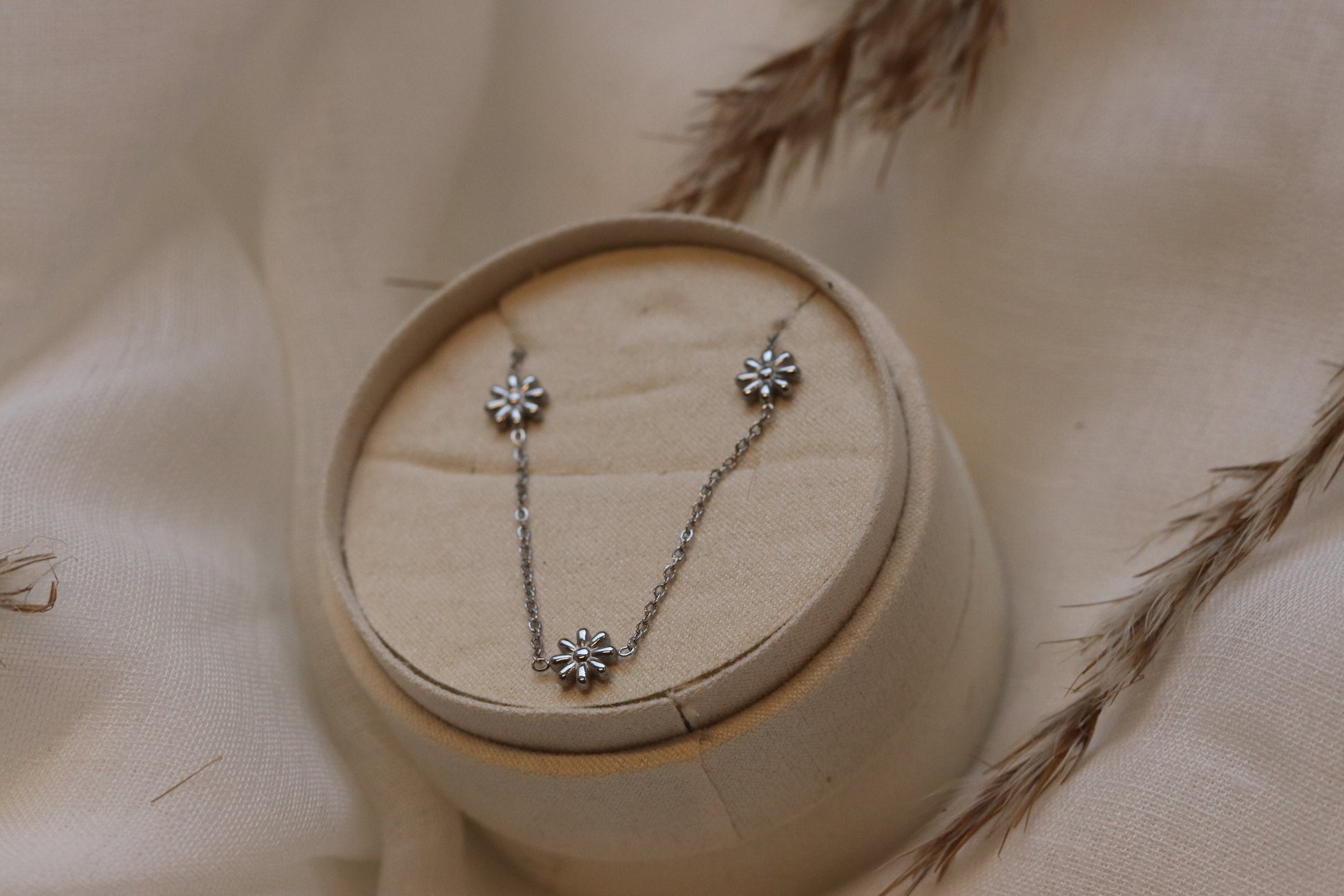 Sølv blomster halskæde