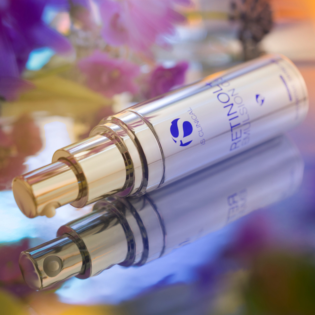Retinol+ Emulsion 0.3 fra IS Clinical - Avanceret anti-aging hudplejeprodukt med 0,3% retinol der reducerer fine linjer, forbedrer hudtekstur og giver en jævn hudtone.