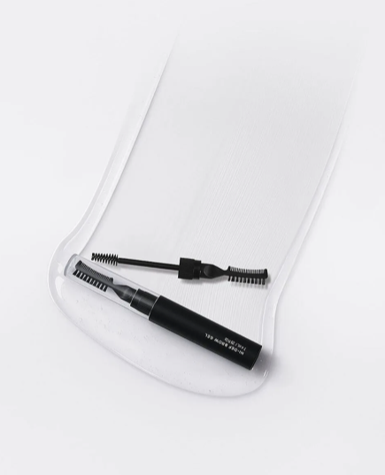 Hi-Def Eyebrow Gel i elegant beholder fra Revitalash. Transparent gel til formning og fiksering af øjenbryn. Klinisk testet, hypoallergen og vegansk produkt i professionel kvalitet