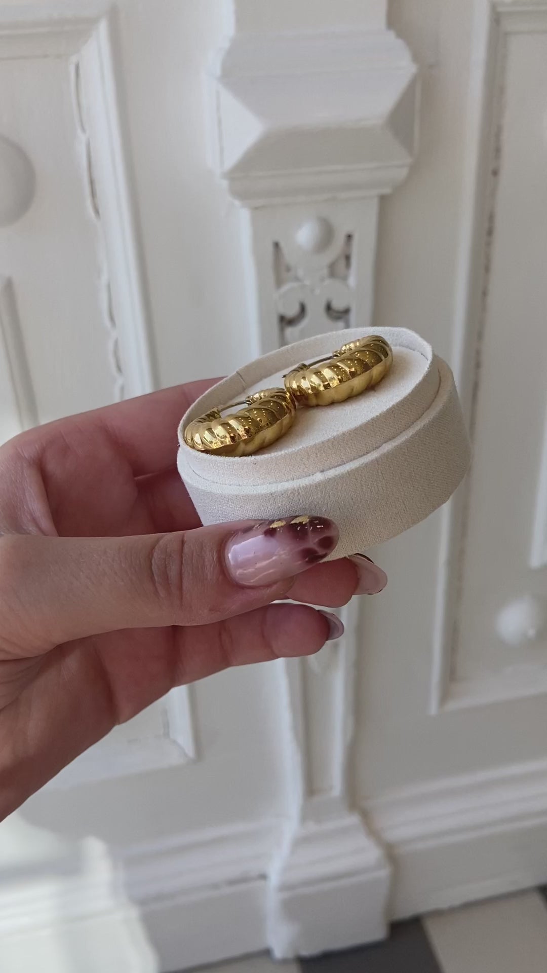 Øreringe frk wolff video