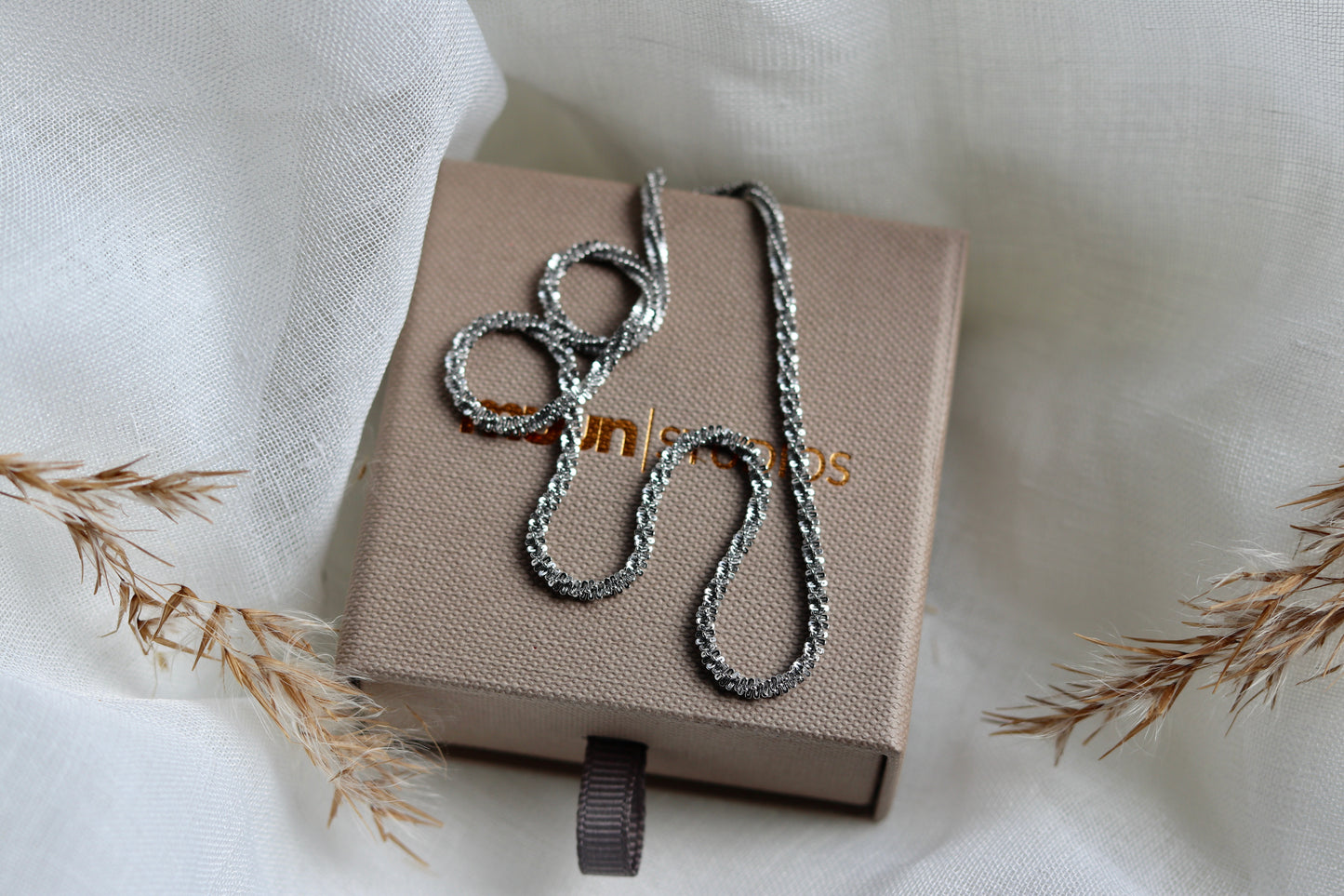 Sølv detaljeret halskæde