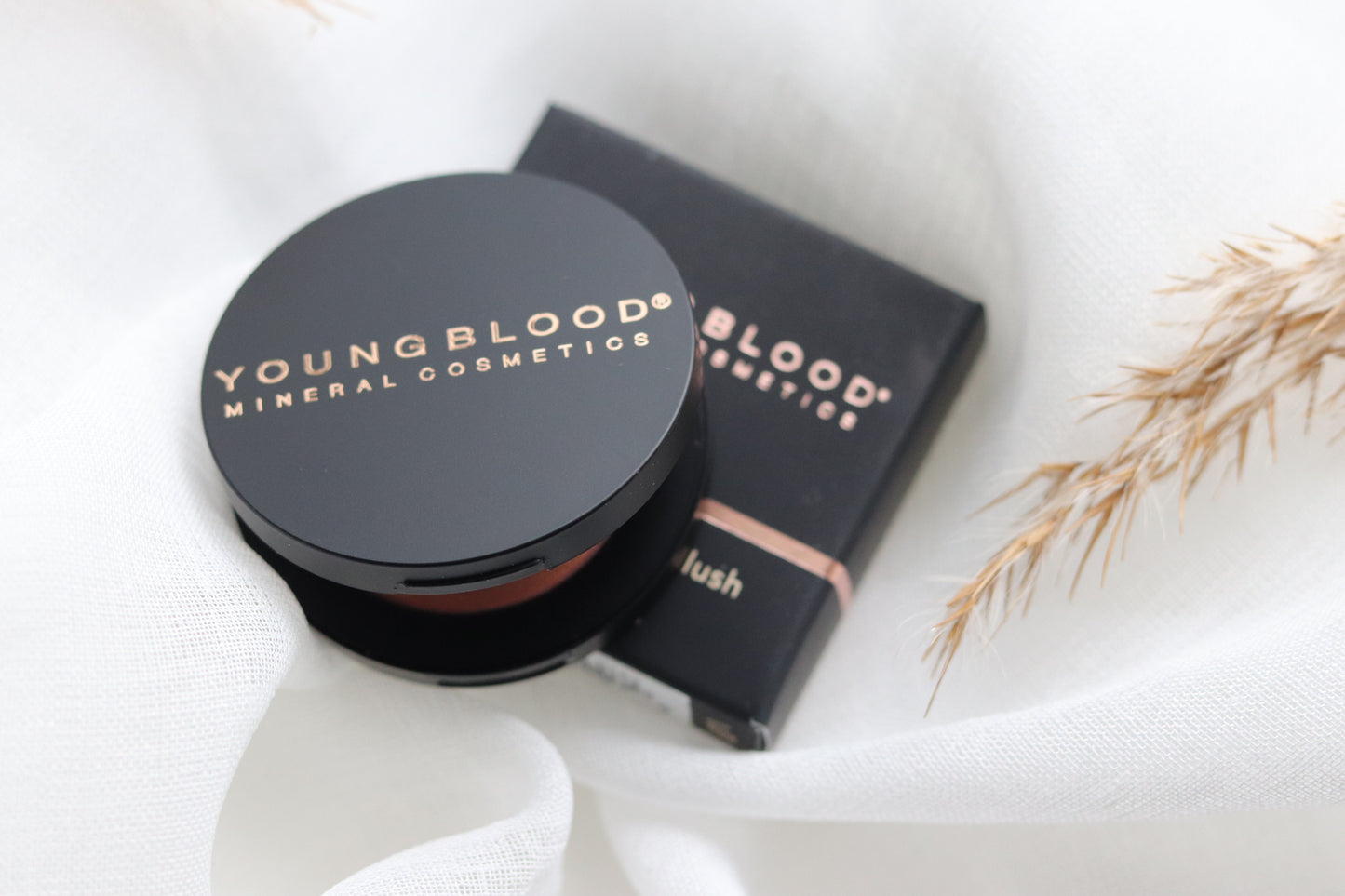 Young Blood Blush emballage