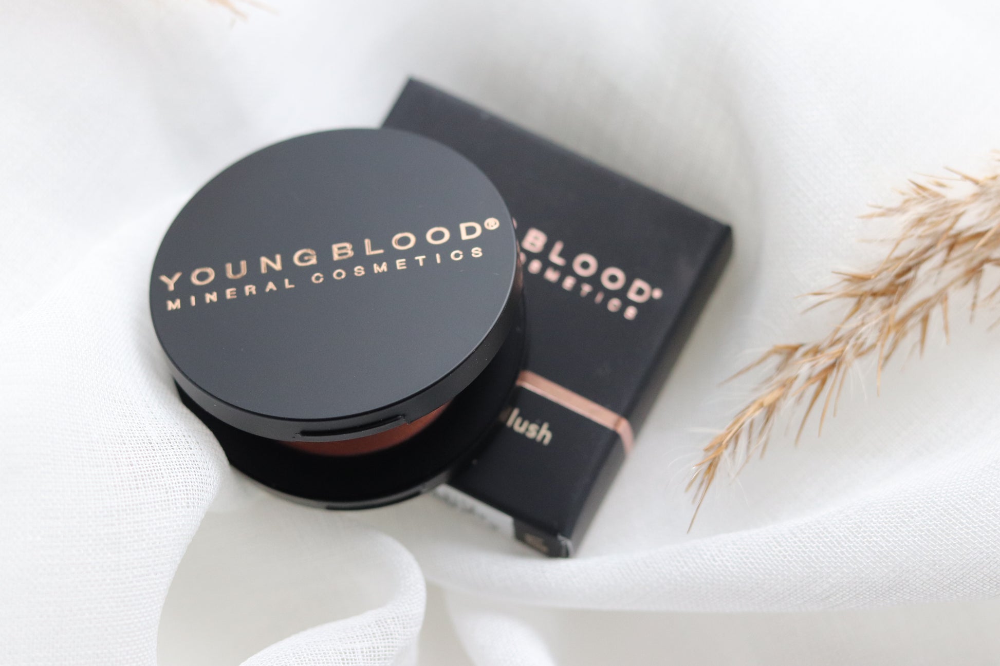 Young Blood Blush emballage