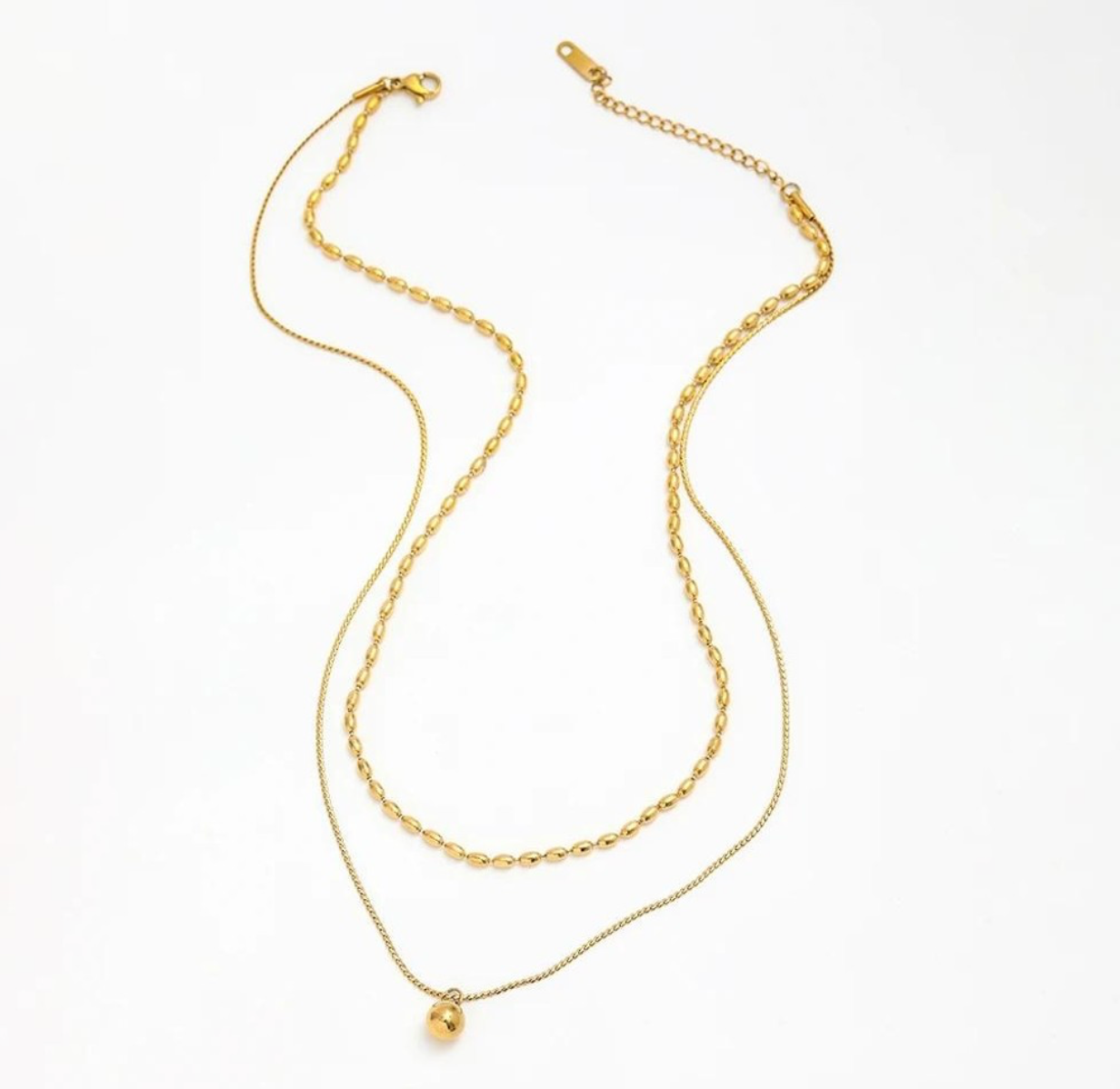 Close up af hele double halskæden